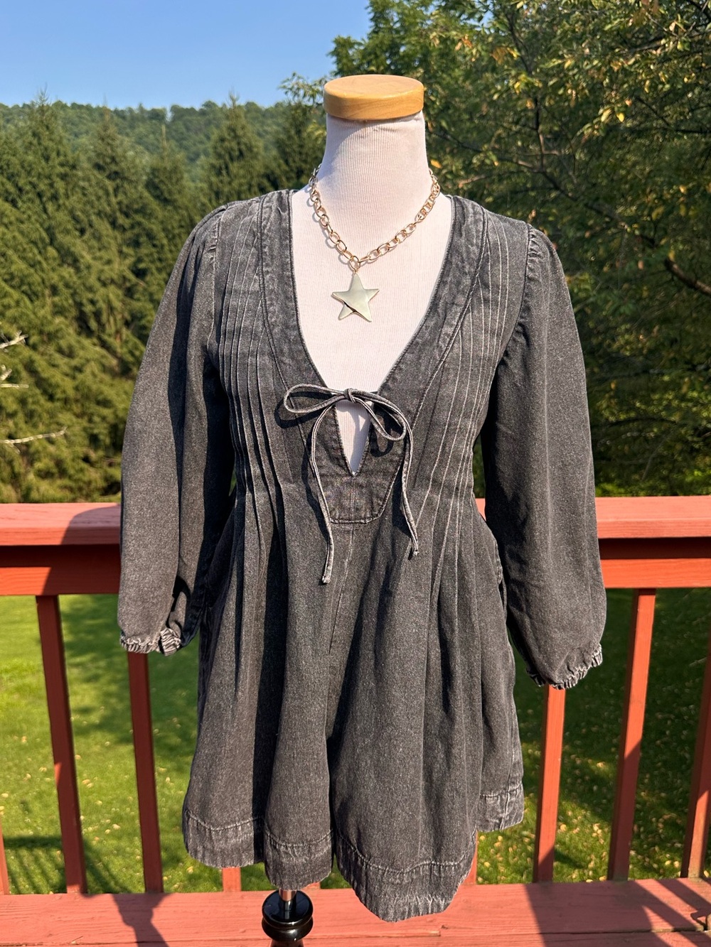 VEVERET Washed Black Puff Long Sleeve Denim Romper